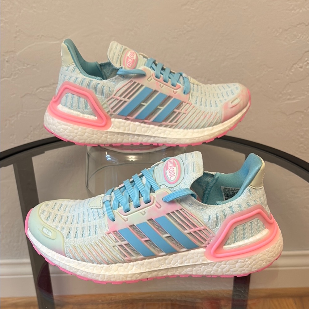Women's size 6.5 Adidas UltraBoost Climacool 1 DNA Running Shoes GV8762